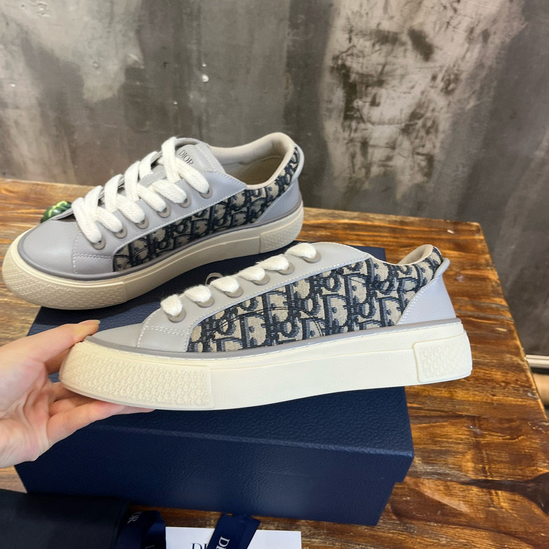 DIO Sneakers