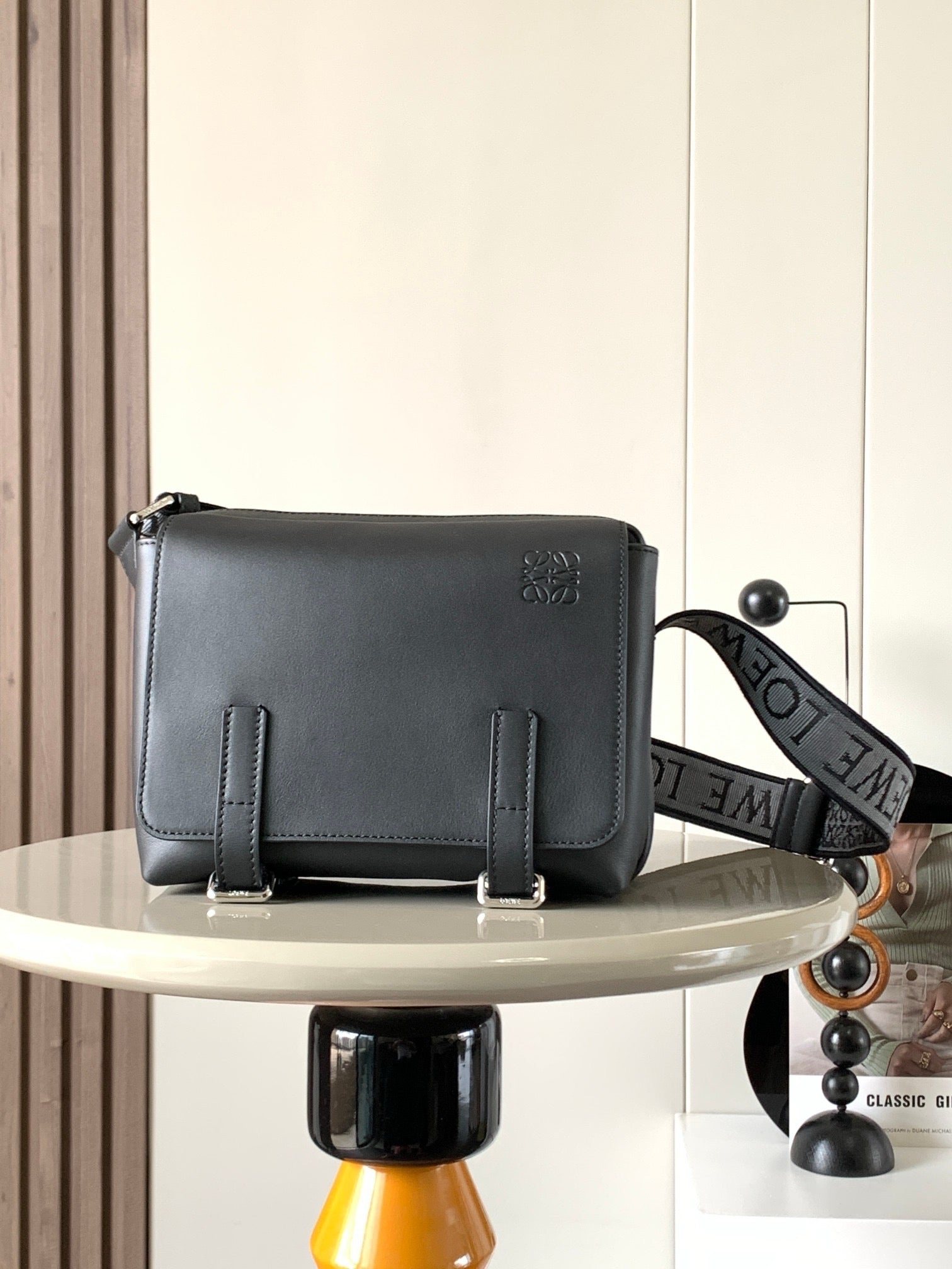 LO Messenger Bag