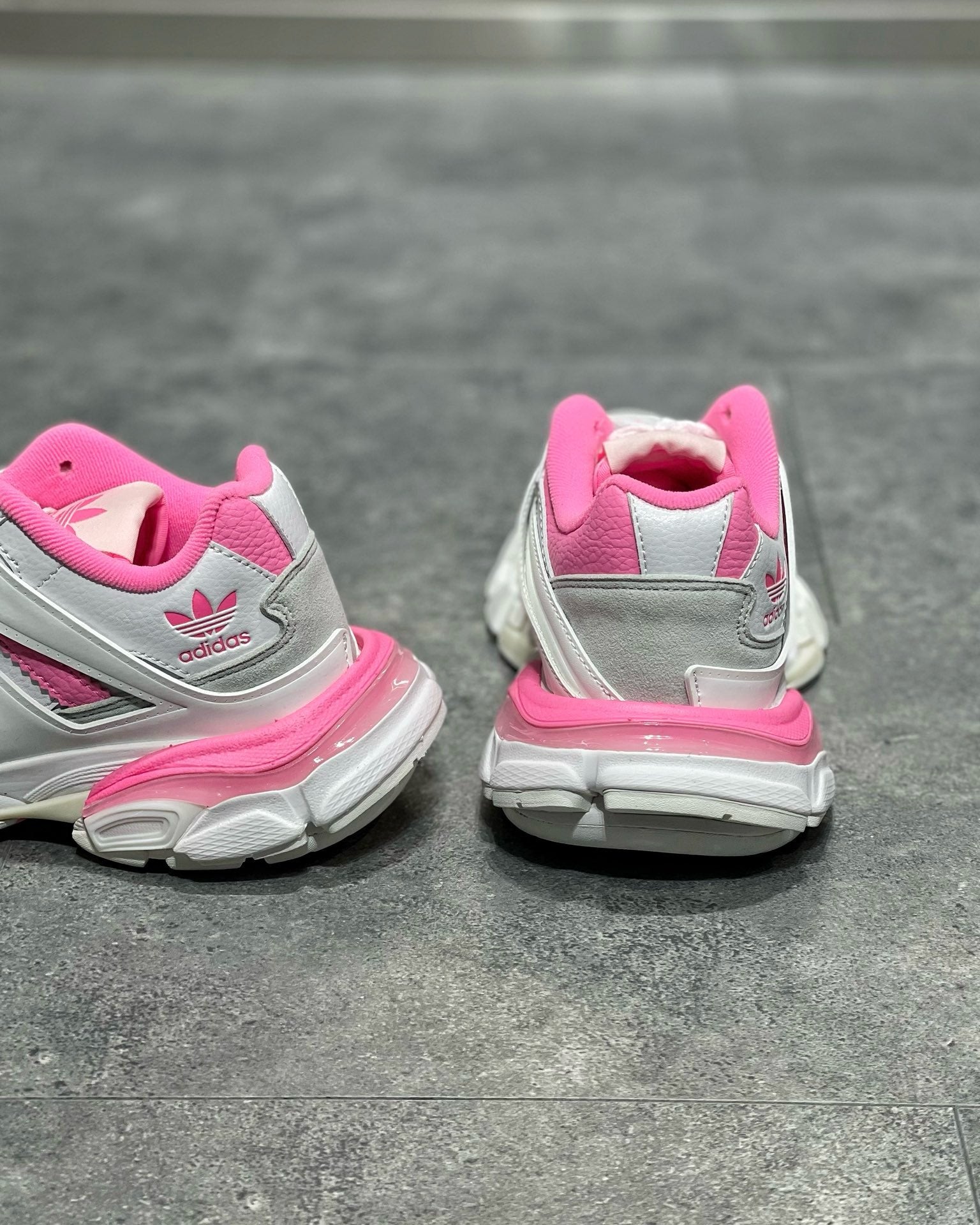 BLCG Sneakers