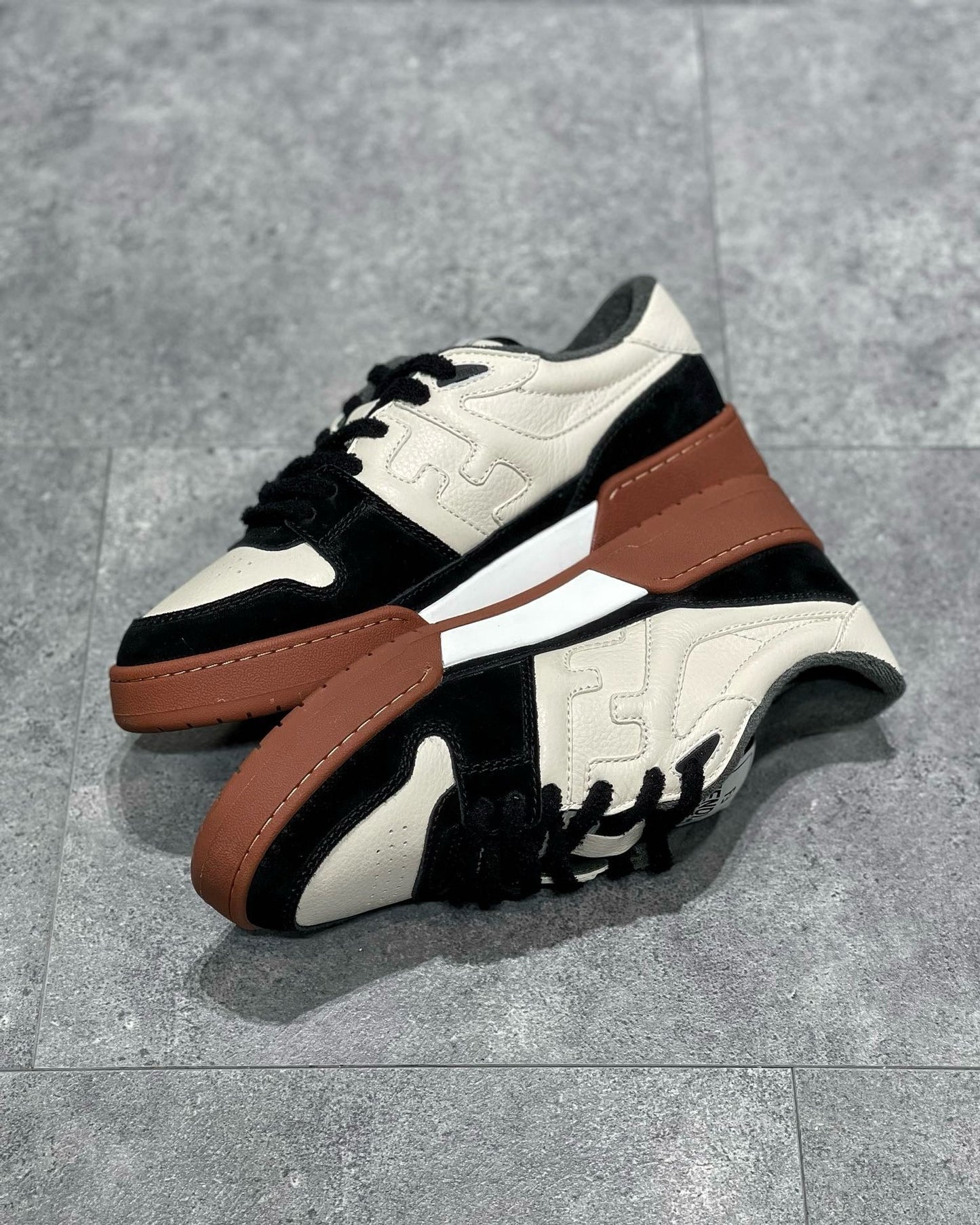 FEN Sneakers