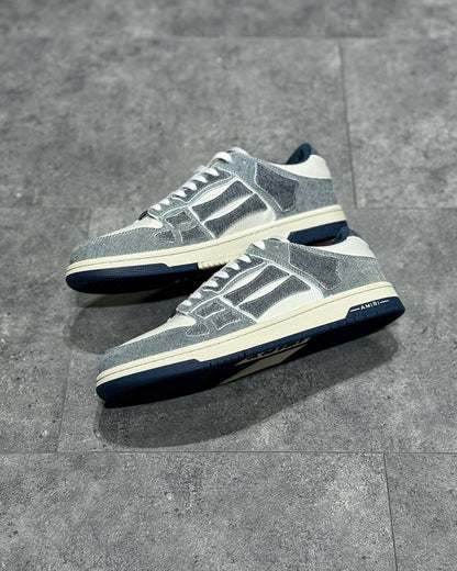 AMR Sneakers
