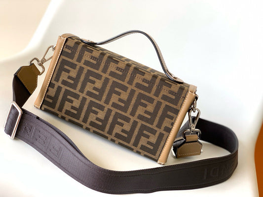 FEN BAGUETTE SOFT TRUNK 21.5*6.5*13
