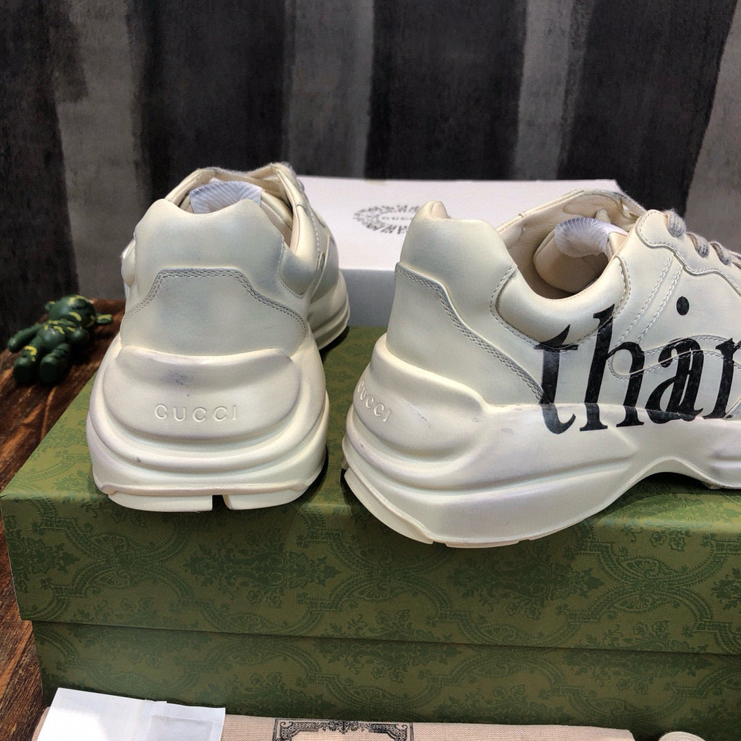 GUC Sneakers