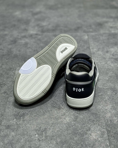DIO Sneakers
