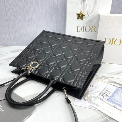 DIO Tote (41.5cm)