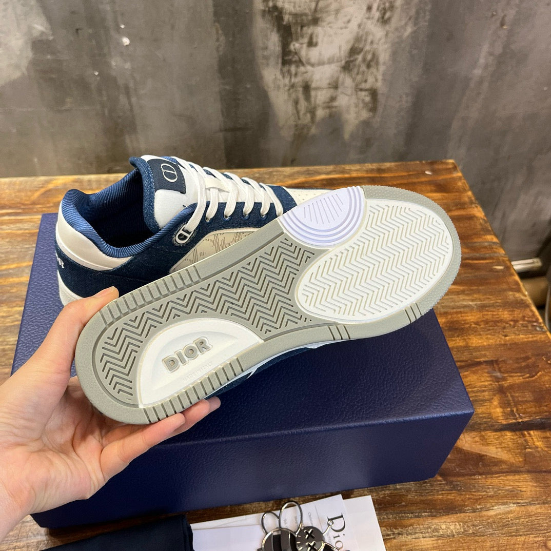 DIO Sneakers