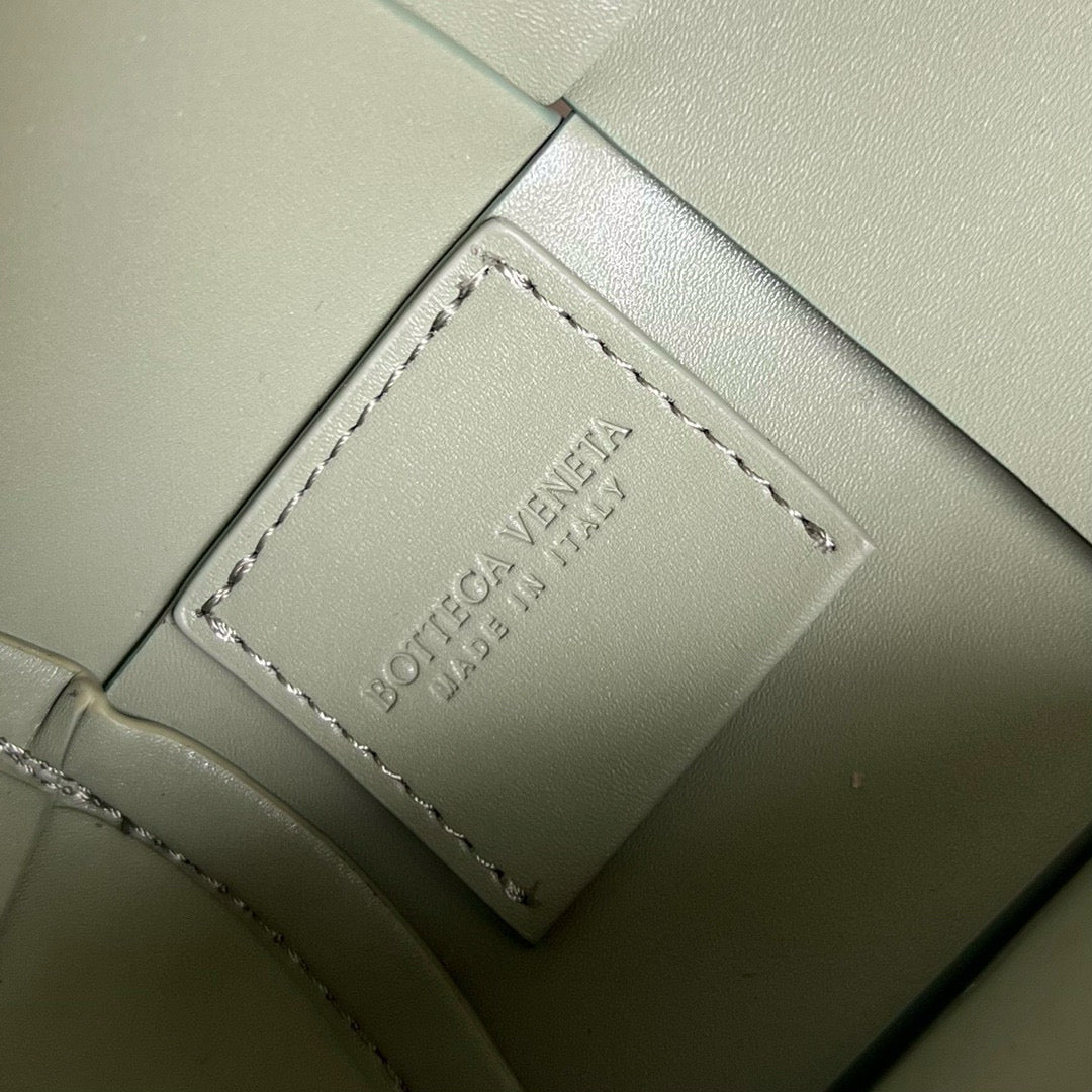 BV BAG 21*9*9