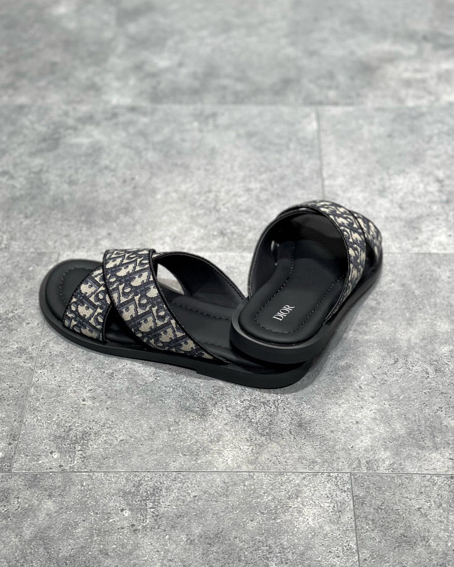 CD SANDALS