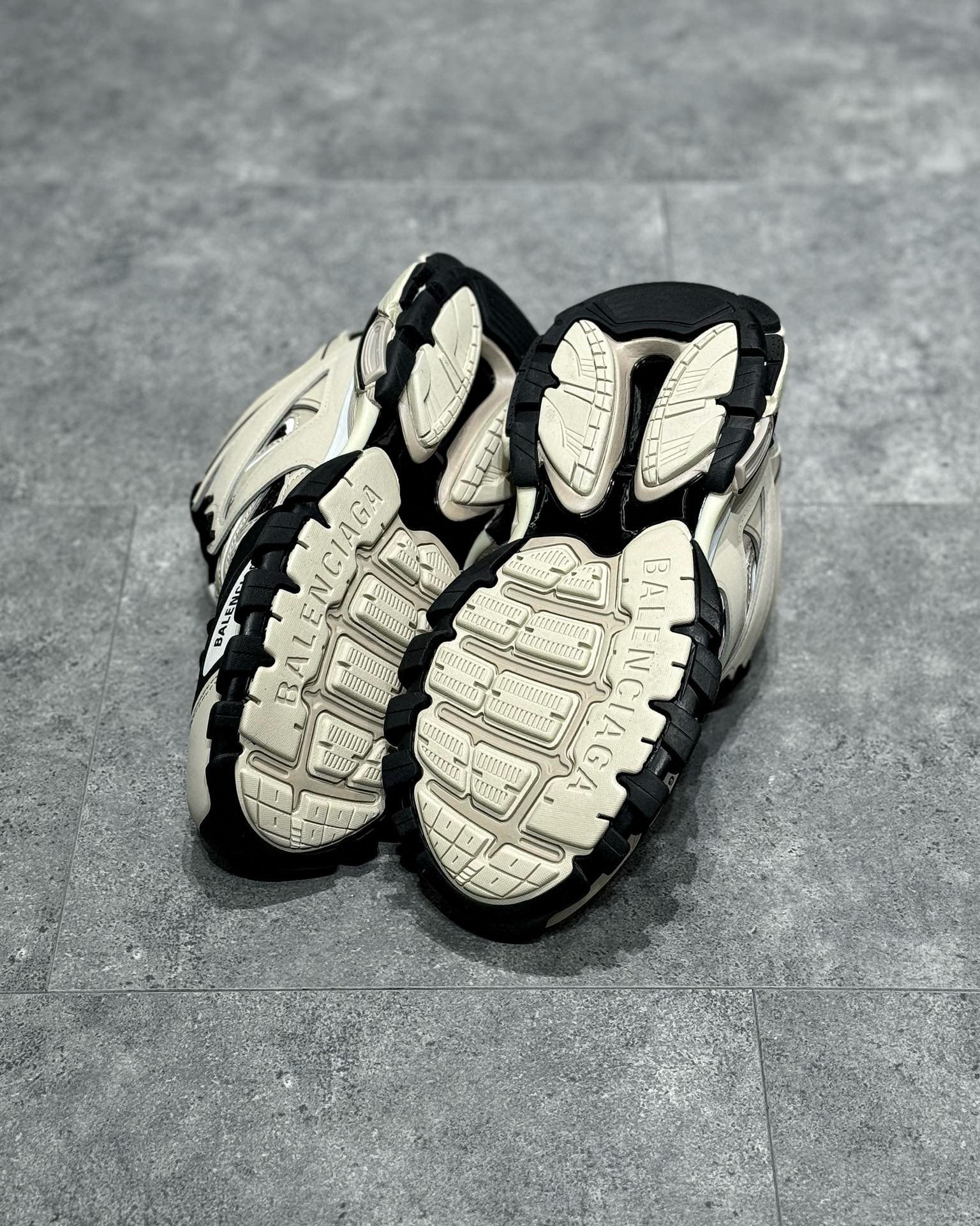 BLCG Sneakers