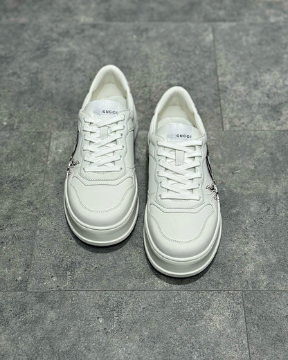 GUC Sneakers
