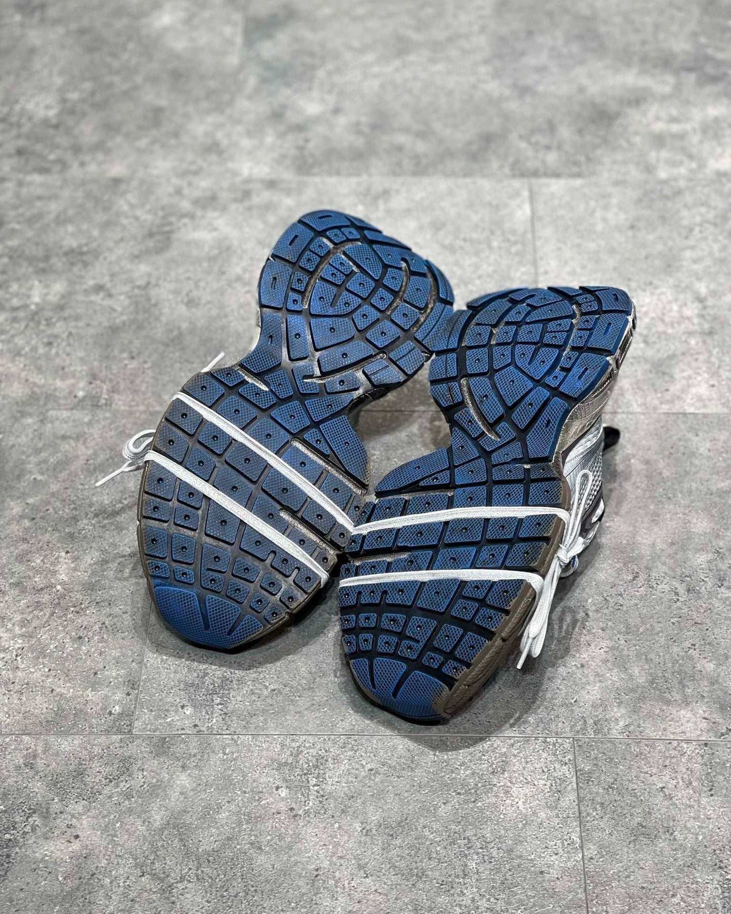 BLCG Sneakers