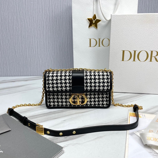 DIO 30 Montaigne (21cm)