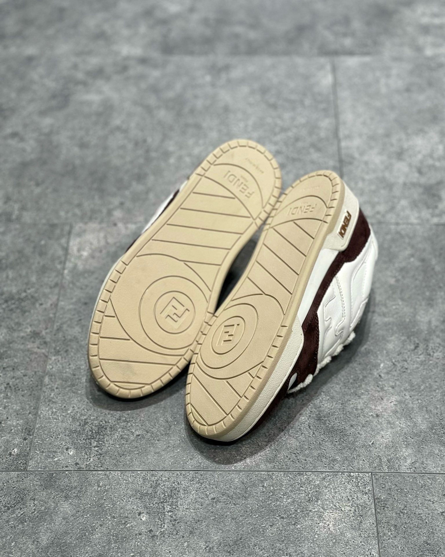 FEN Sneakers