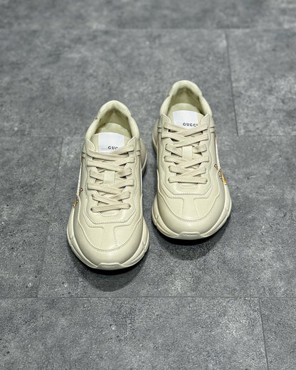 GUC Sneakers