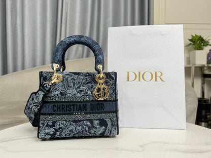 DIO Lady DIO (24cm)