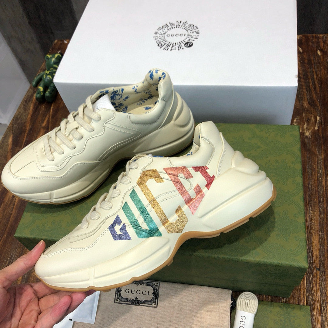 GUC Sneakers