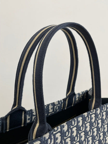 DIO Book Tote (42cm)