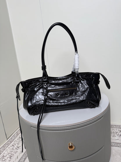 BLCG WOMEN'S LE CITY BAG EAST-WEST IN BLACK 40