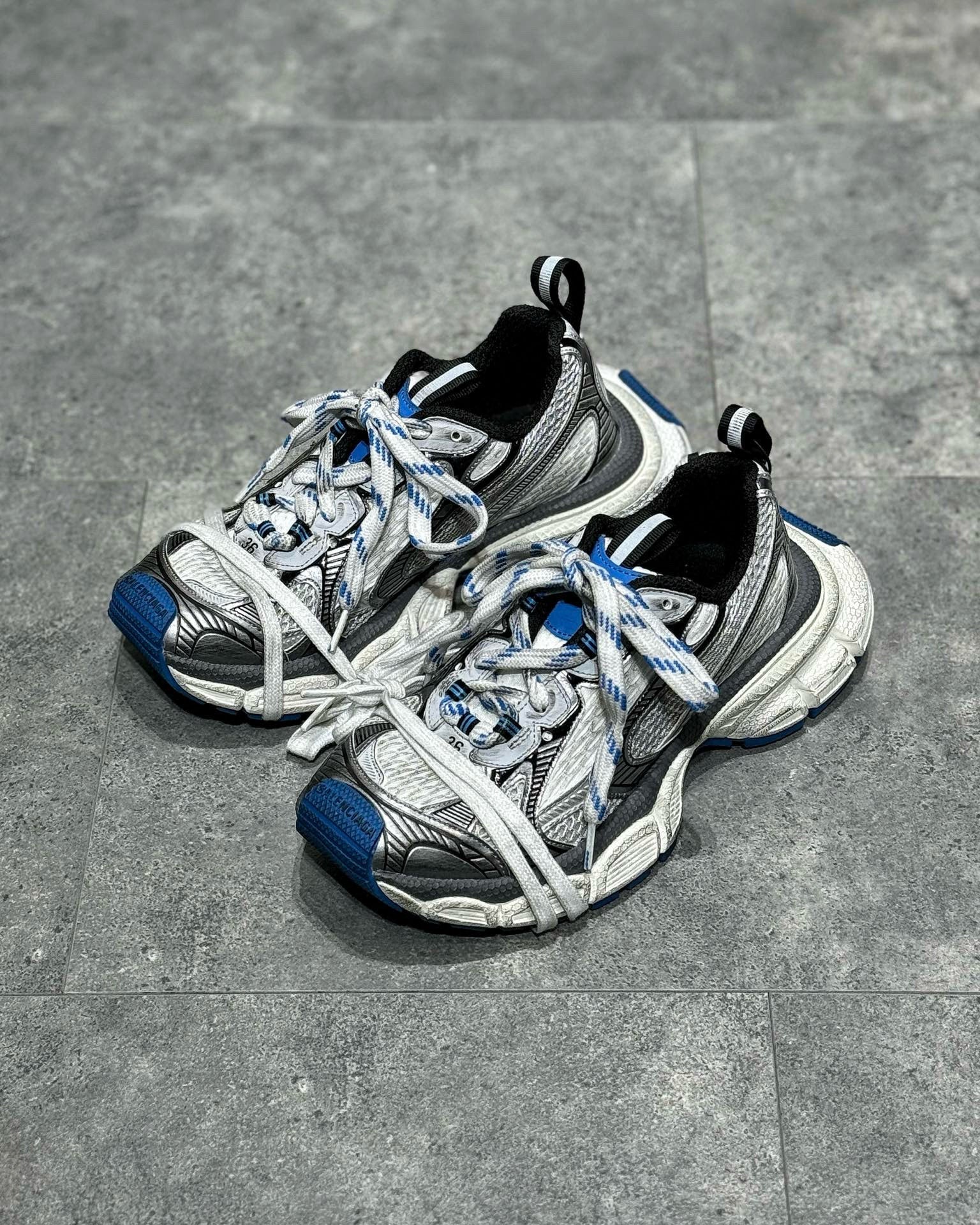 BLCG Sneakers