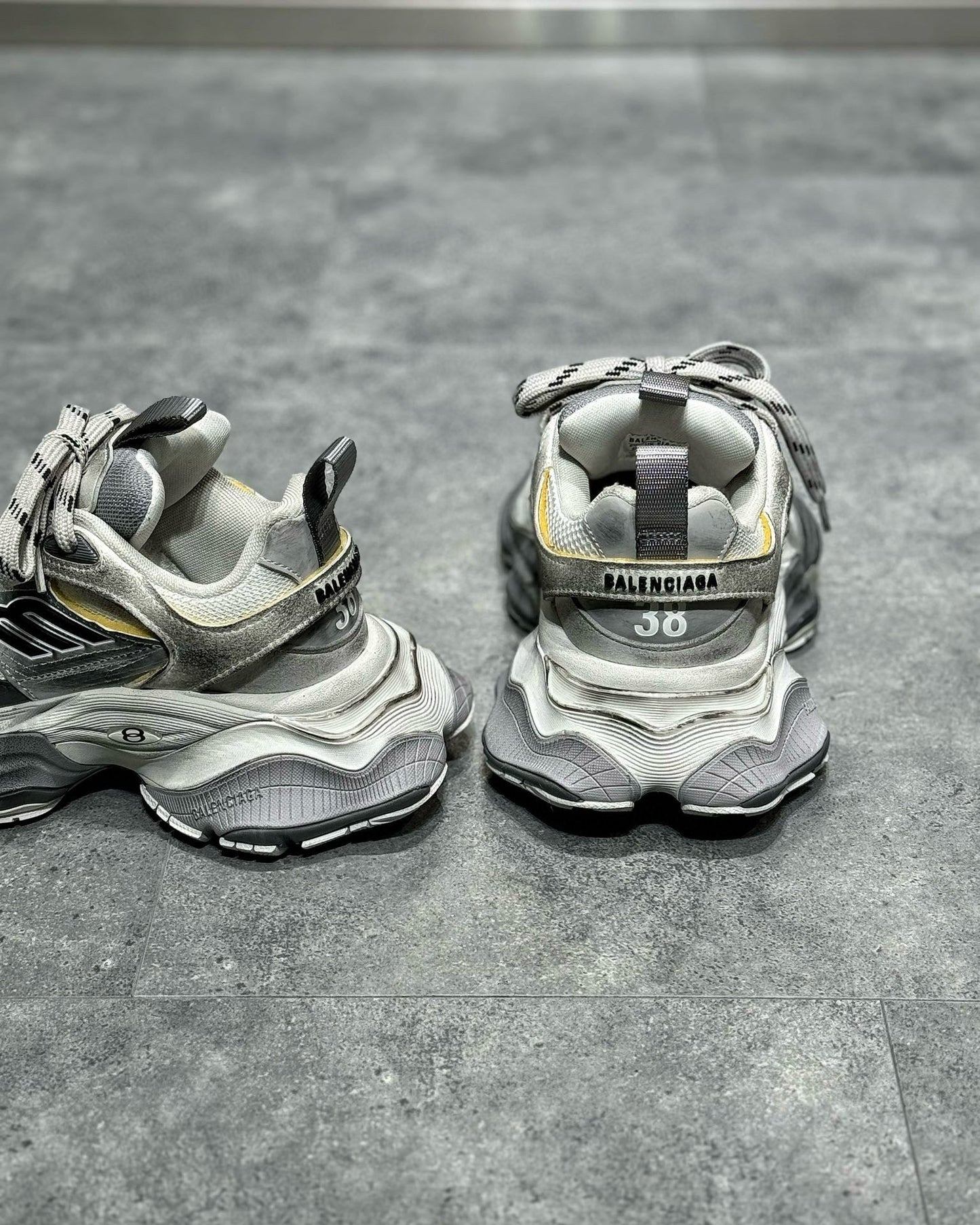 BLCG Sneakers