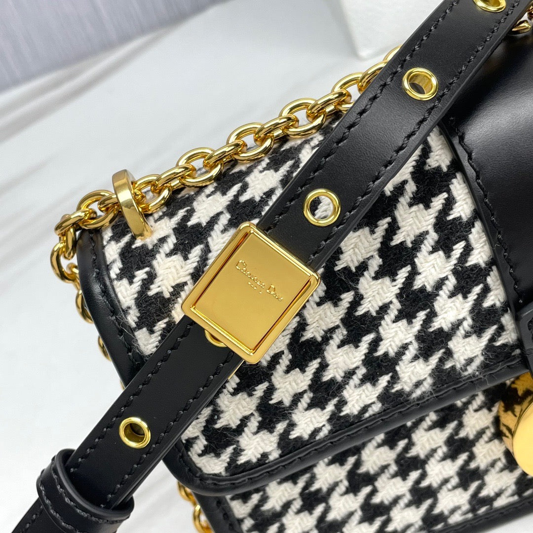DIO 30 Montaigne (21cm)