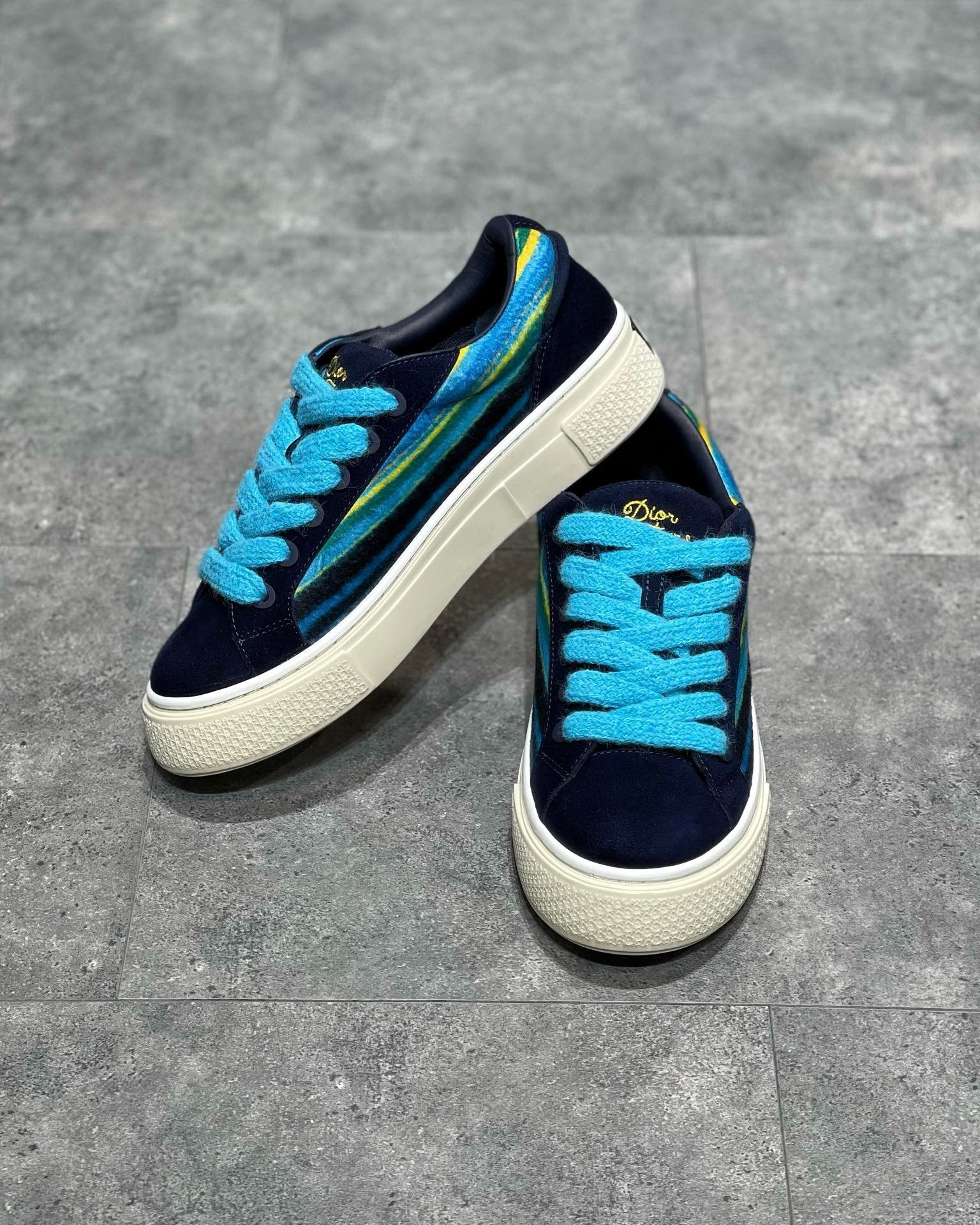 DIO Sneakers