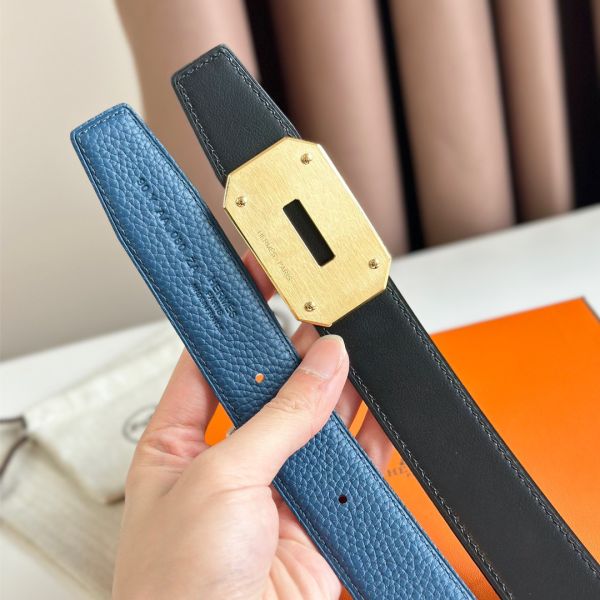 HERM Neo Reversible Belt 32MM in Blue Clemence Leather