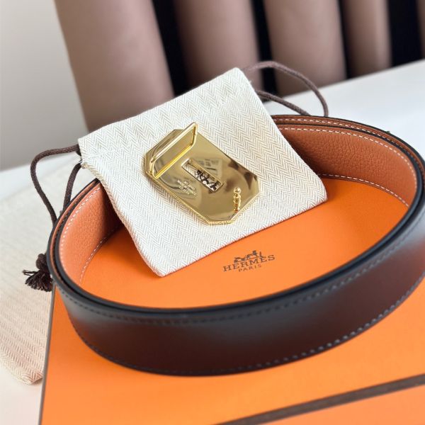HERM Neo Reversible Belt 32MM in Gold Clemence Leather