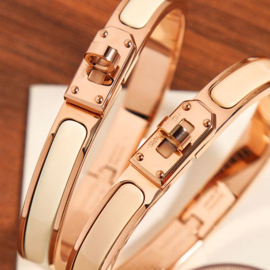 HERM Creme Mini Clic Kelly Bracelet