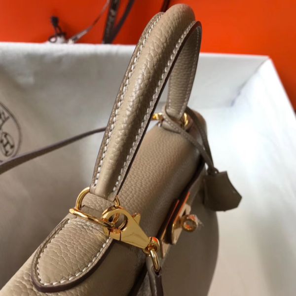 HERM Kelly 32cm Bag In Gris Tourterelle Clemence Leather GHW