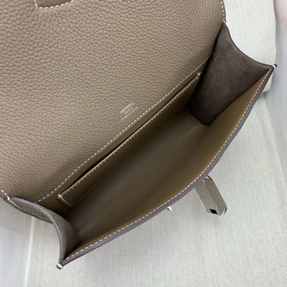 HERM Sac a Depeches 21 Bag in Taupe Clemence Leather