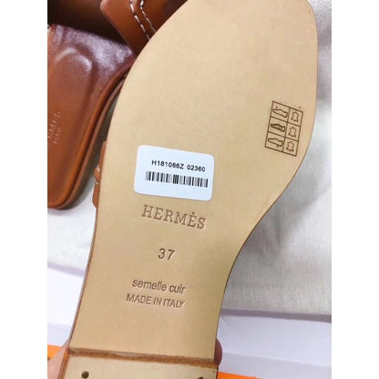 HERM Oran Sandals In White Leather With Stitched Detail