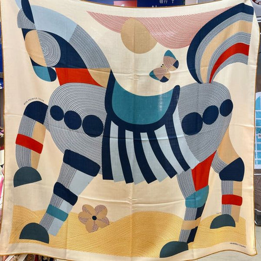 HERM Blue Mon Premier Galop Shawl 140