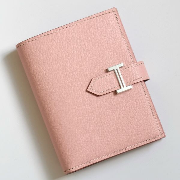 HERM Bearn Compact Handmade Wallet in Rose Sakura Chevre Mysore Goatskin