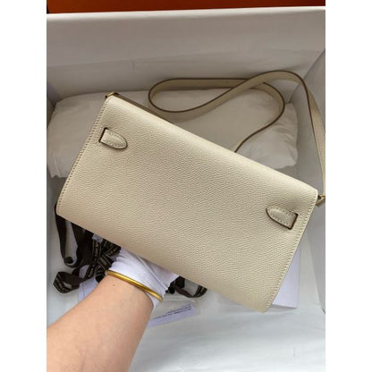 HERM Kelly Classique To Go Wallet in Craie Epsom Calfskin