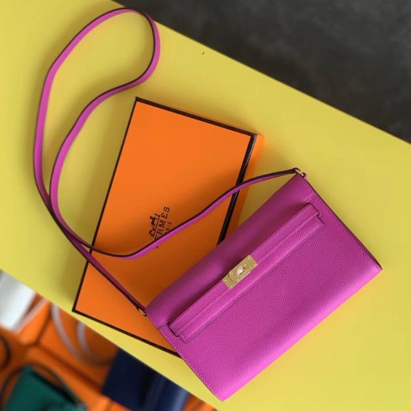 HERM Kelly Classique To Go Wallet In Magnolia Epsom Calfskin