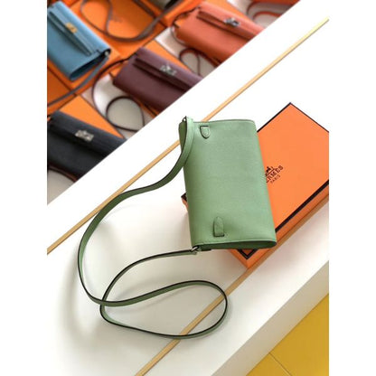 HERM Kelly Classique To Go Wallet In Vert Criquet Epsom Calfskin