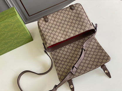 GUC Messenger Bag