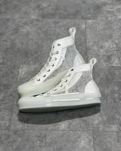 DIO Sneakers