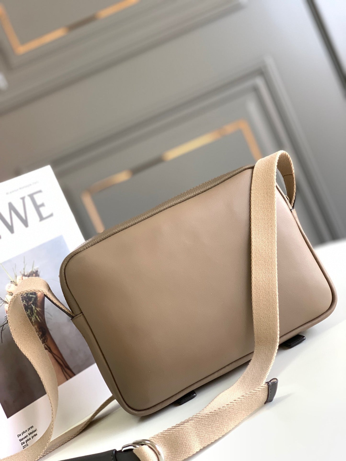 LO Messenger Bag