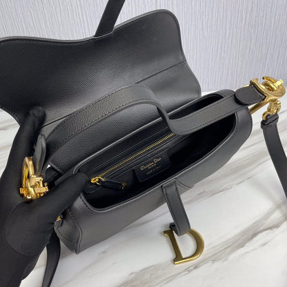 DIO Saddle
