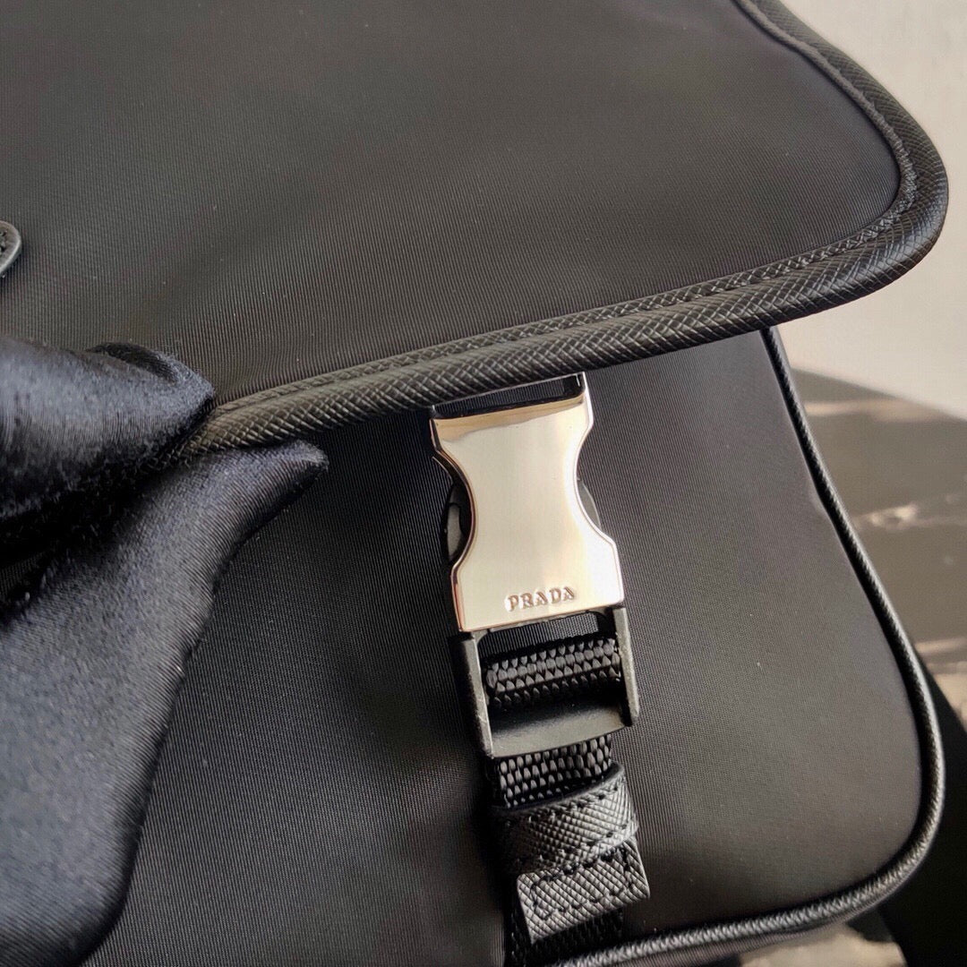 PRA Messenger Bag