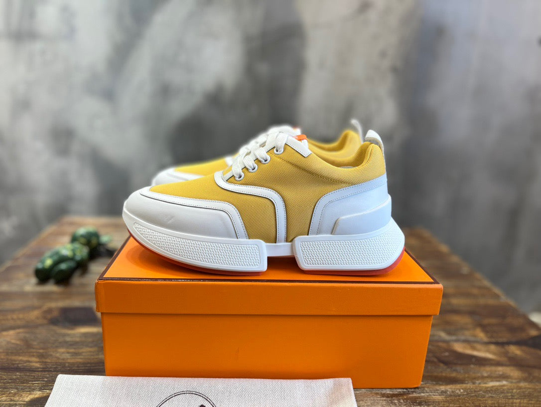 HERM Sneakers