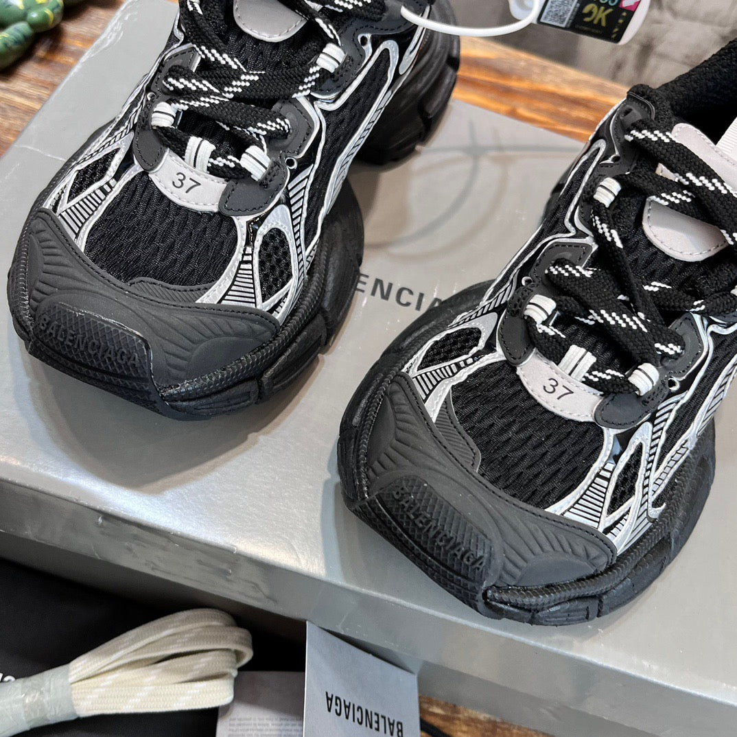BLCG Sneakers