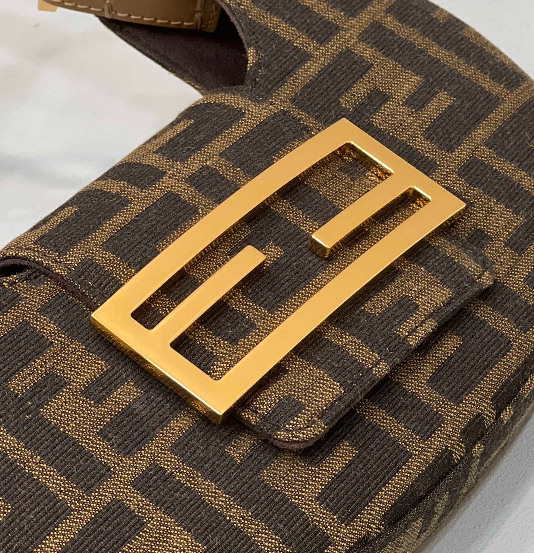 FEN Mini Shoulder bag