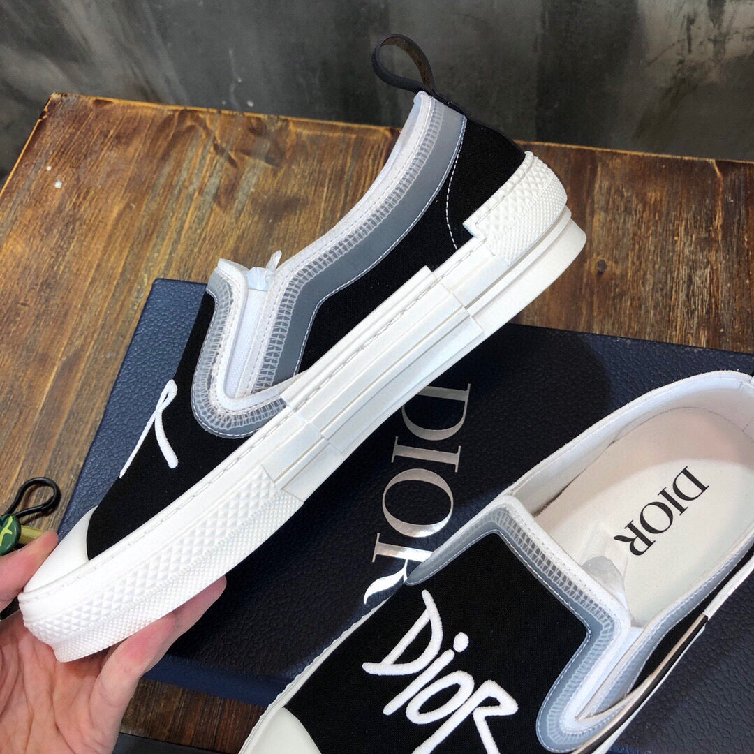 DIO Sneakers