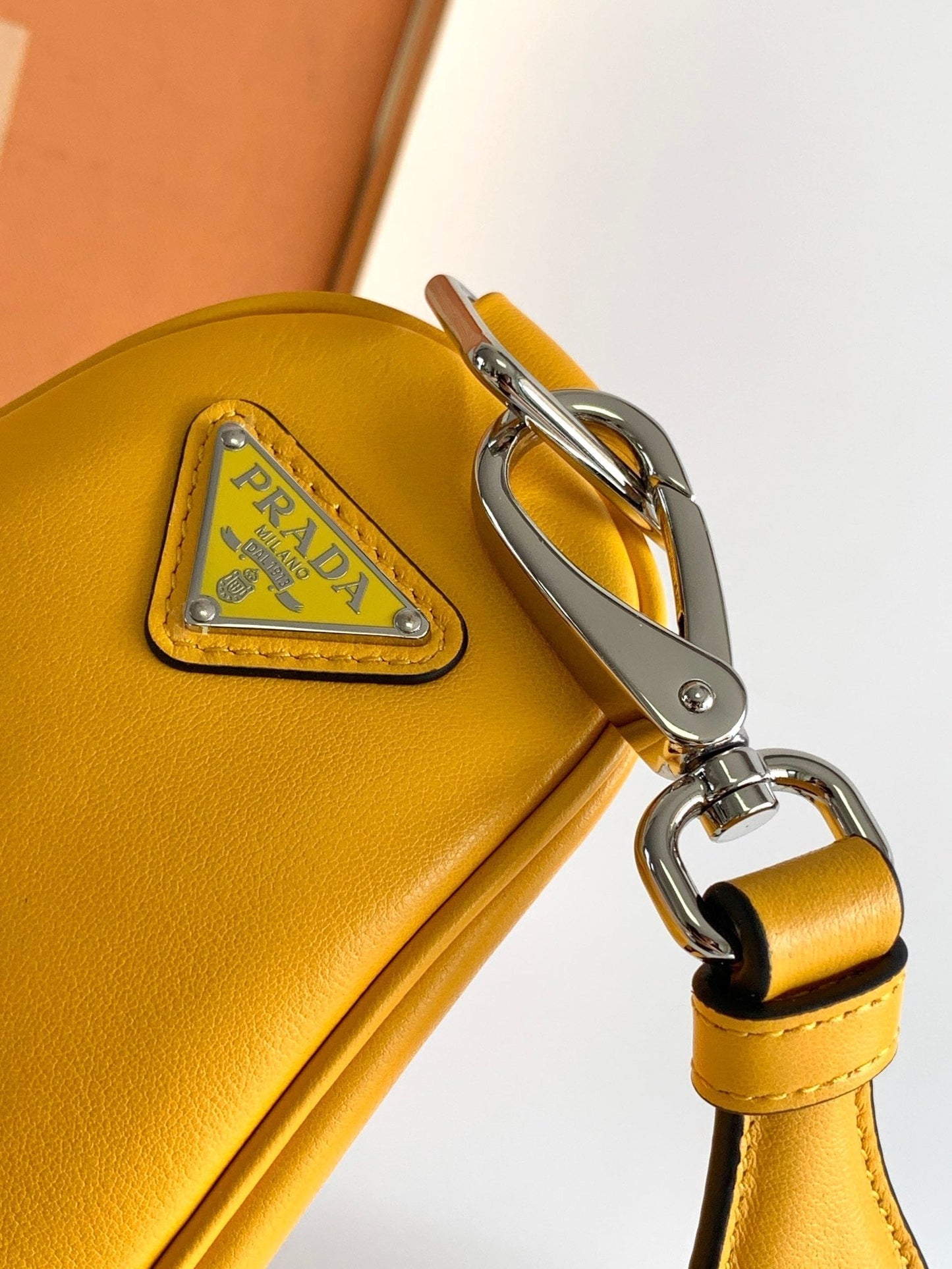 PRA Cross Body Bag