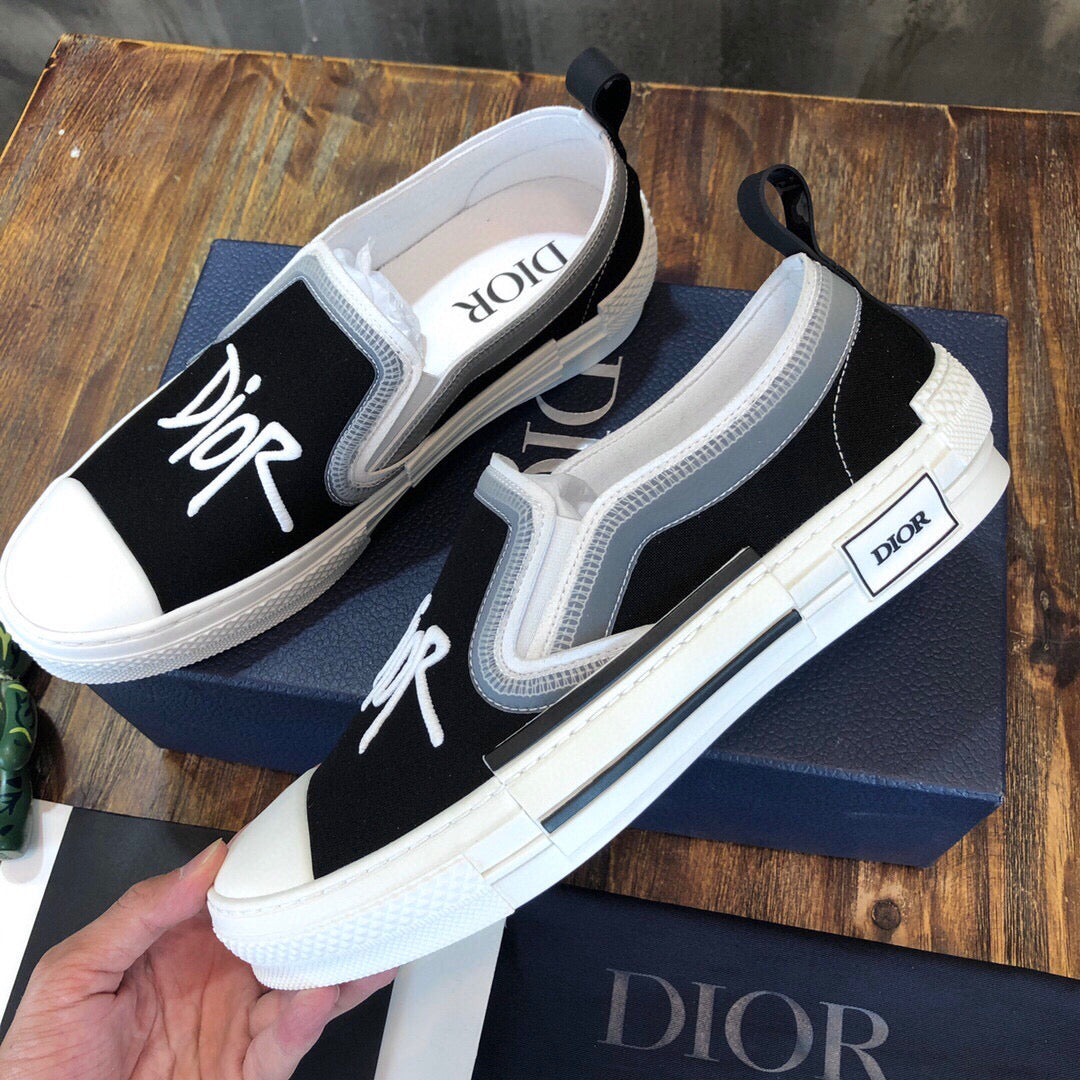DIO Sneakers