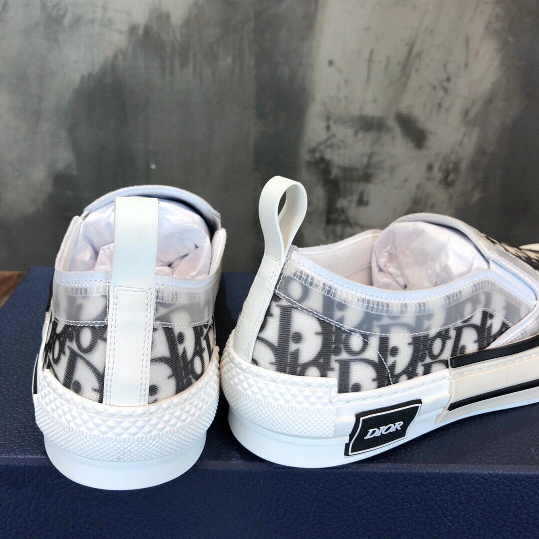 DIO Sneakers