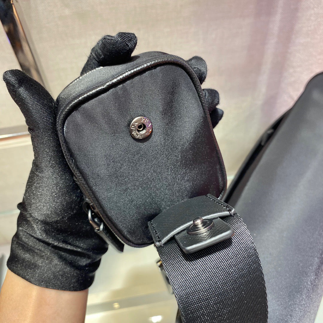 PRA Messenger Bag
